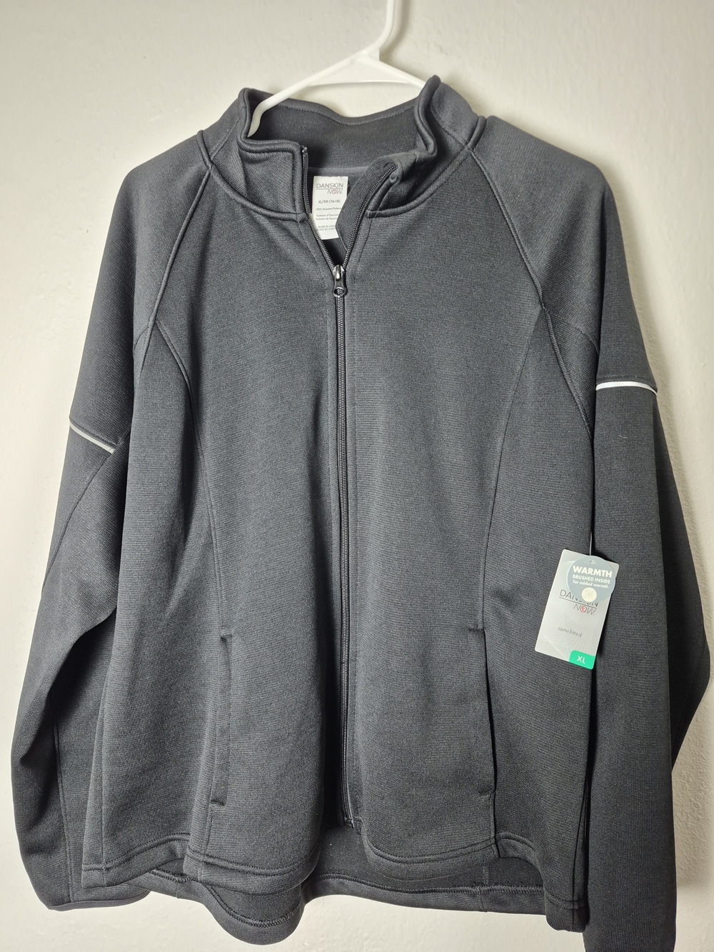 Danskin Womens Black Full-Zip Jacket! New with tags! Size XL XG 16-18.